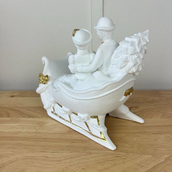 Lenox "Bringing Home The Tree" Vintage 1993 Musical Sculpture Plays O Tannenbaum - Picture 9 of 11